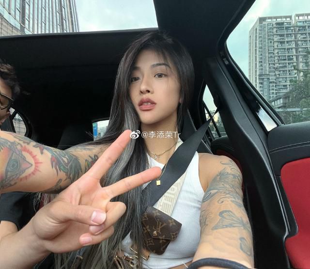 树林里的夫妇